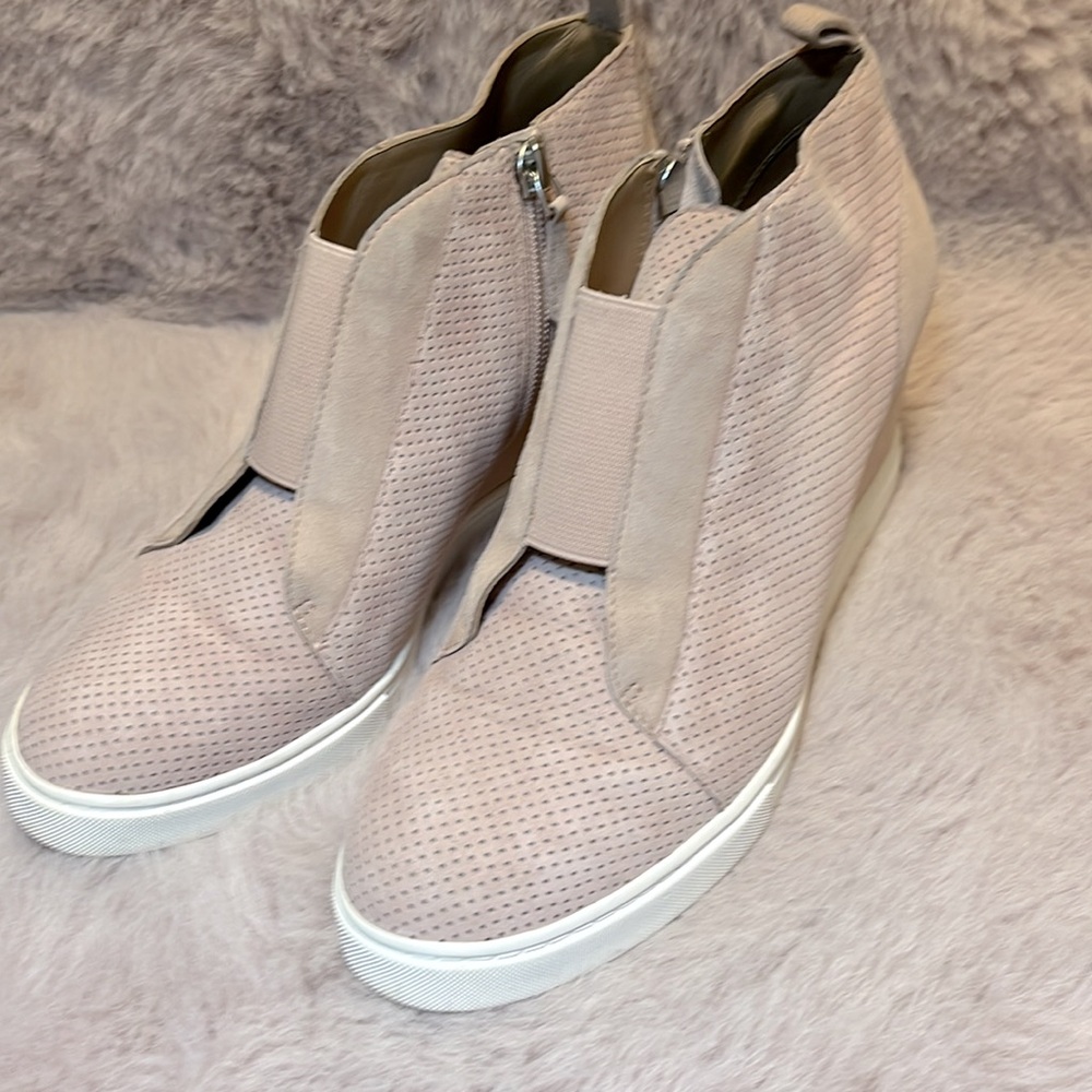 Paolo wedge espadrilles size 7 light pink
